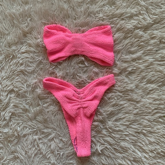 NWT Hunza G Tina bikini set in bubblegum - Picture 8 of 8